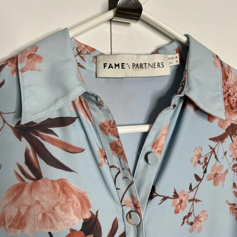 Fame and Partners - The Orianna Maxi - Blue Floral Long sleeve Dress- US 0 - RTR - Picture 6 of 12